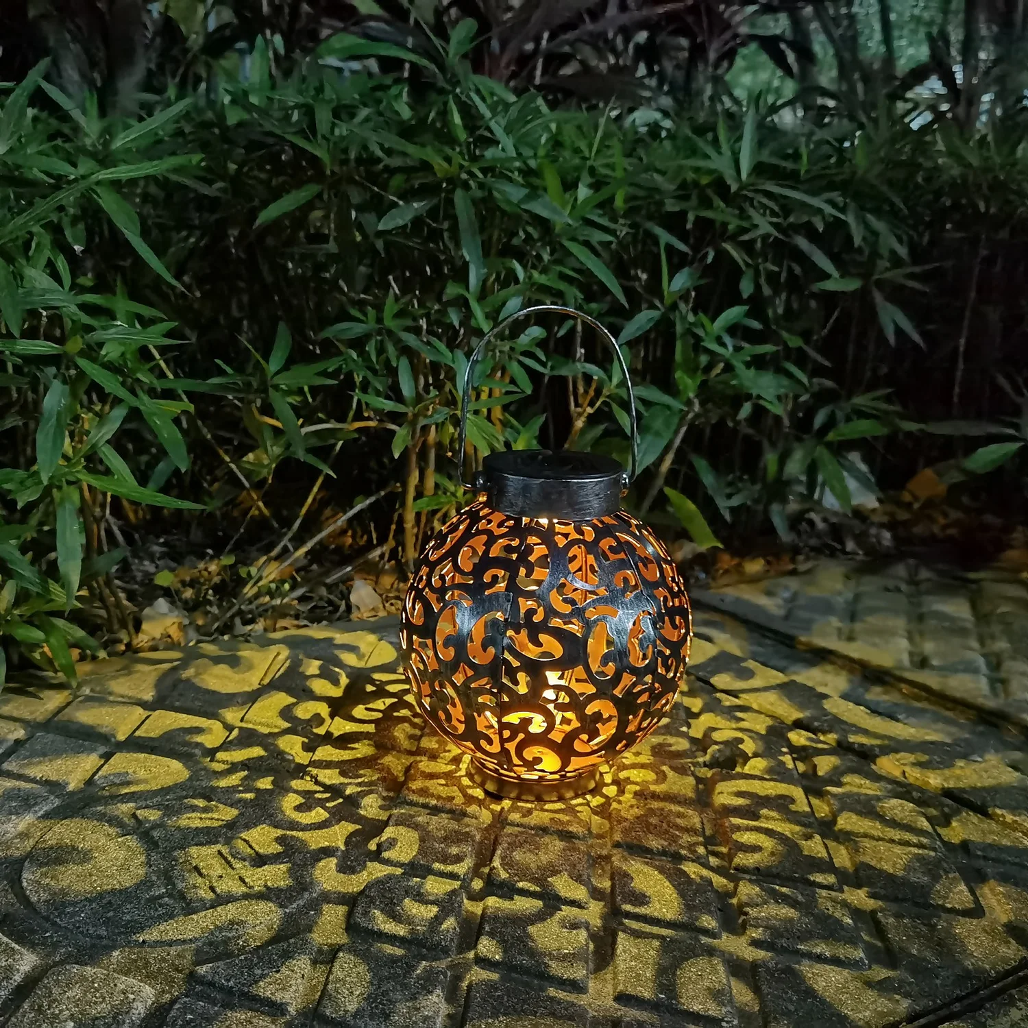 Mini Eastern Solar Garden Light 3 Mini Eastern Solar Garden Light - Image 3